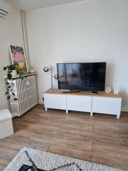 Appartement Cosy A 5 Min Des Plages Hyères Extérieur photo